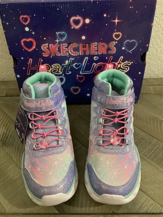 SKECHERS Little Girls Heart Lights Light-Up Adjustable Strap Sneaker