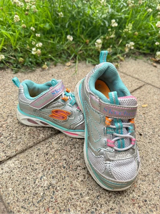 Skechers Kids Light up Sneakers with Teal, Pink & Orange Accents