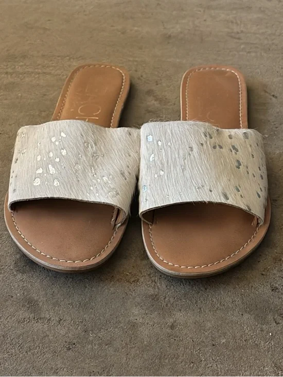 Beach by Matisse Cowhide Sandals (A-4)