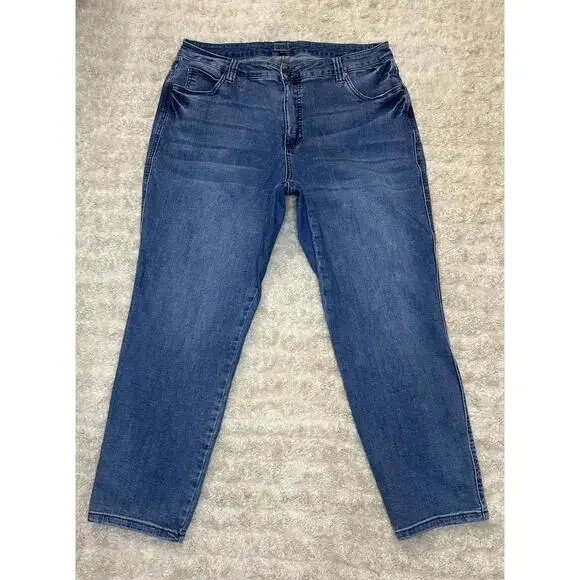 Kut from the Kloth medium wash Fab Ab cigarette leg jeans Size 16W