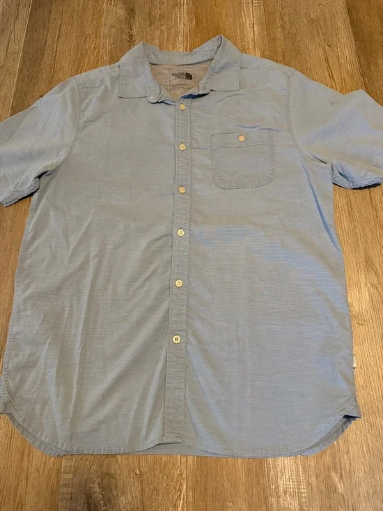 The North Face Men's Pale Blue Short-Sleeve Button-Down Shirt