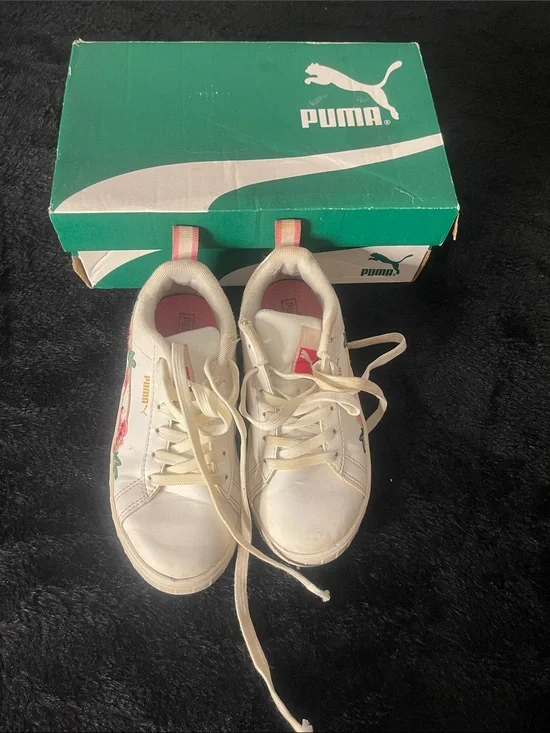 Puma Kids Mayze Embroidery PS White Sneakers with Pink and Green Floral Accents