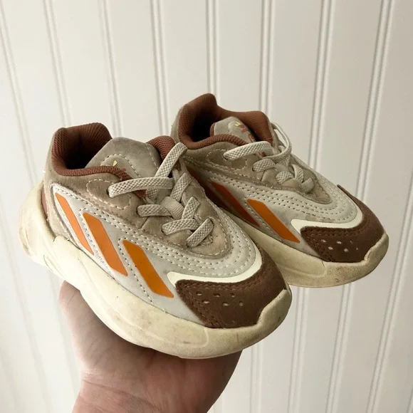 adidas Originals Ofelia Toddler Size 5 Adiprene Cushion Beige Brown Sneakers