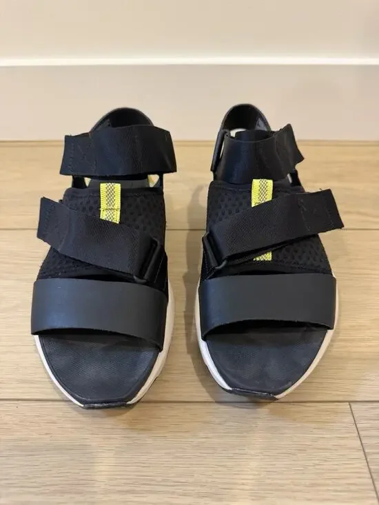 Sorel Kinetic Impact Sandal Black Neon Leather Breathable Open Shoes 7.5