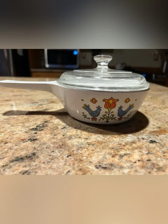 Corningware Country Festival 1975 #P-81-B 1 PT Menuette w/Pyrex Glass Lid P-81-C