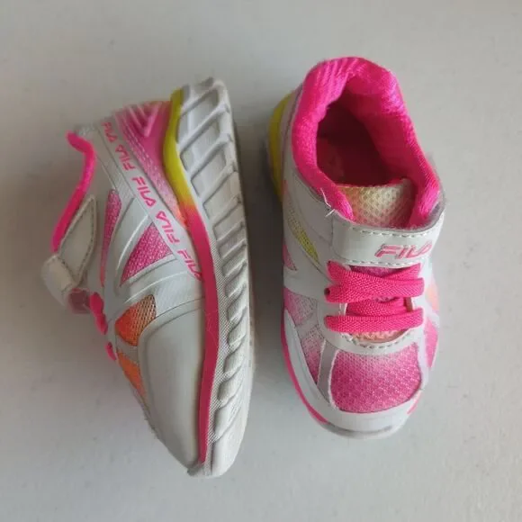Fila Toddler Girls Lightweight Athletic Shoes/Sneakers Size 5 Pink, White Sneake