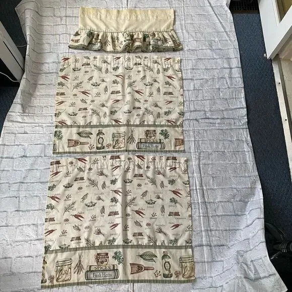 Herbs and spices 2 curtain panels 30”x25” and 1 valance 50”x13.5”