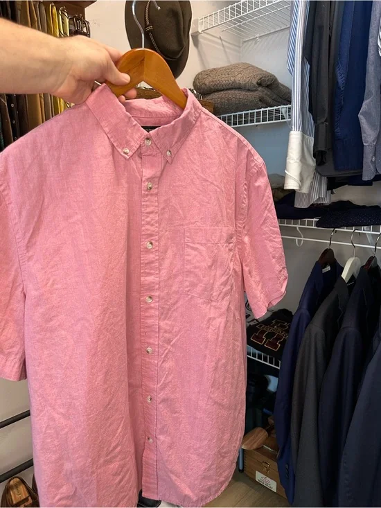 Banana Republic Pink Short-Sleeve Button-Down Shirt