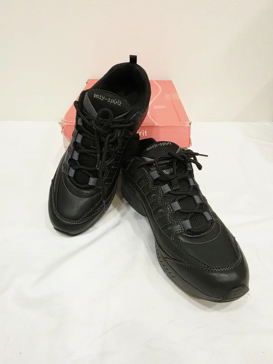 Easy Spirit Women's Roadrun Black Lace-Up Walking Sneakers