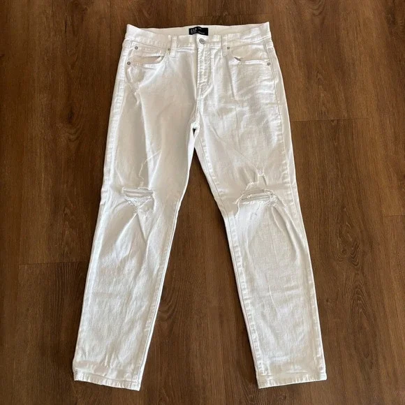 GAP Women's Size 8/29R Girlfriend‎ Jeans White Distressed Streetwear Grunge EUC