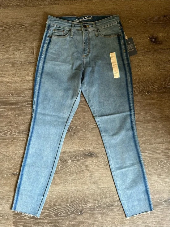 NWT‎ Size 6 High Rise Skinny Jeans Universal Thread