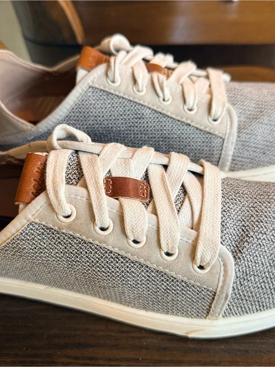 OluKai PEHUEA LI Lace-Up Sneakers Women's size 8.5