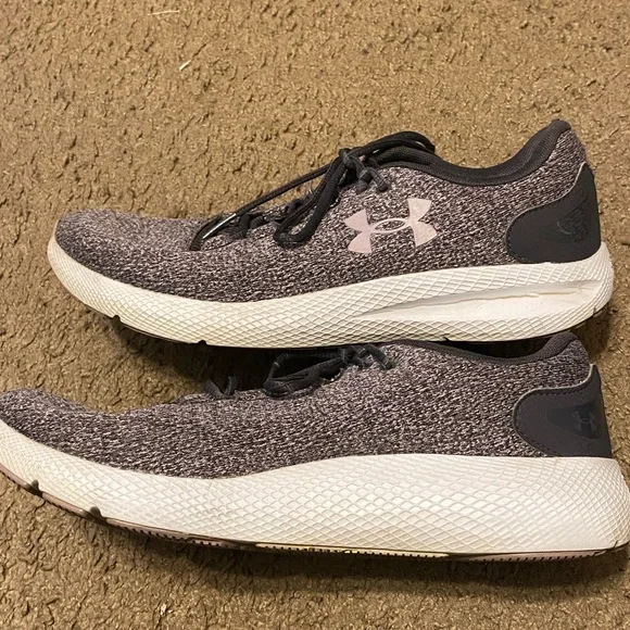 Under Armour Charged Pursuit 2 Twist Running Shoes Purple 3023305–500 Womens 9.5