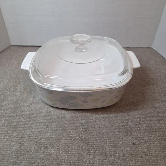 Corning Ware A-2-B Pastel Bouquet 2 Qt Casserole Dish w/Pyrex Glass Lid A-9-C