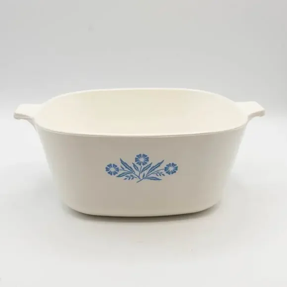 Vintage 1960 Corning Ware Blue Cornflower 2 1/2 Qt Casserole Dish Blue Backstamp