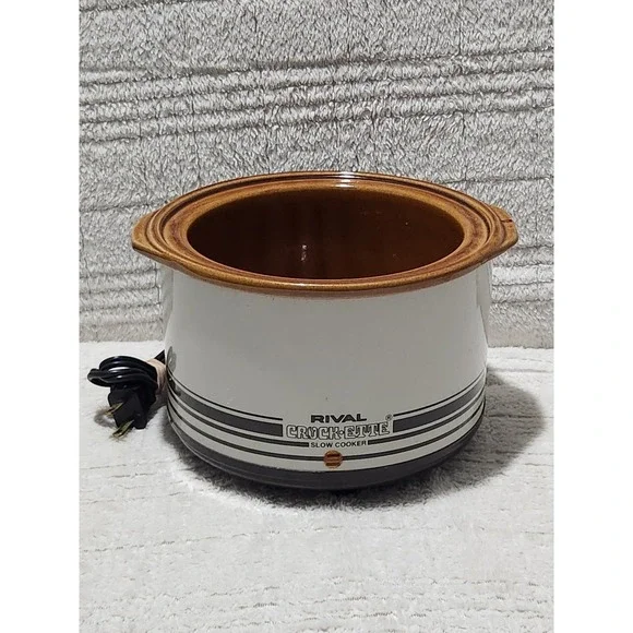 Vintage‎ Rival Crock-Ette 1 Quart Slow Cooker Stoneware Crock Pot 3205 *No Lid*