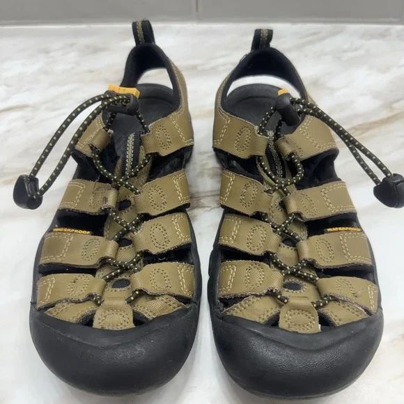 Keen Newport Outdoor‎ Hiking Water Shoes Sandals Size 2Y