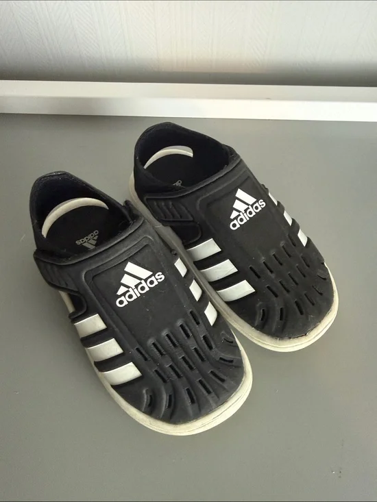 adidas Black & White Kids Slip-On Water Shoes size 8