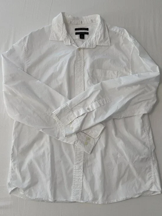 Banana Republic Men's Untucked Button-Down Shirt