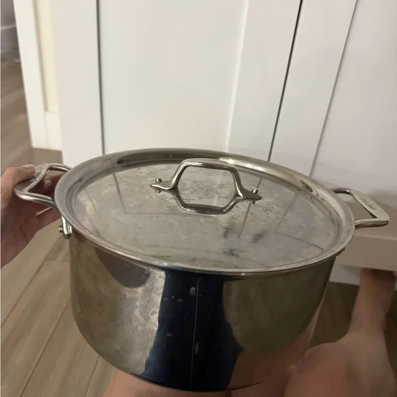 All clad Stainless Steel Stock Pot with Lid - Silver 8qt