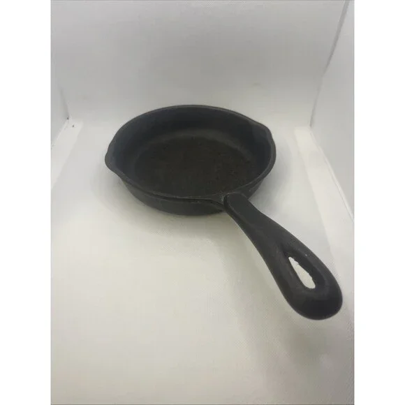 Vintage Wagners 1891 Ware Cast Iron Skillet Frying Pan