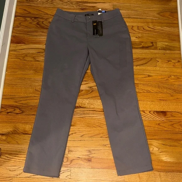 Women’s Lee Secretly Shapes straight leg boulder gray dress pants size‎ 14. NWT