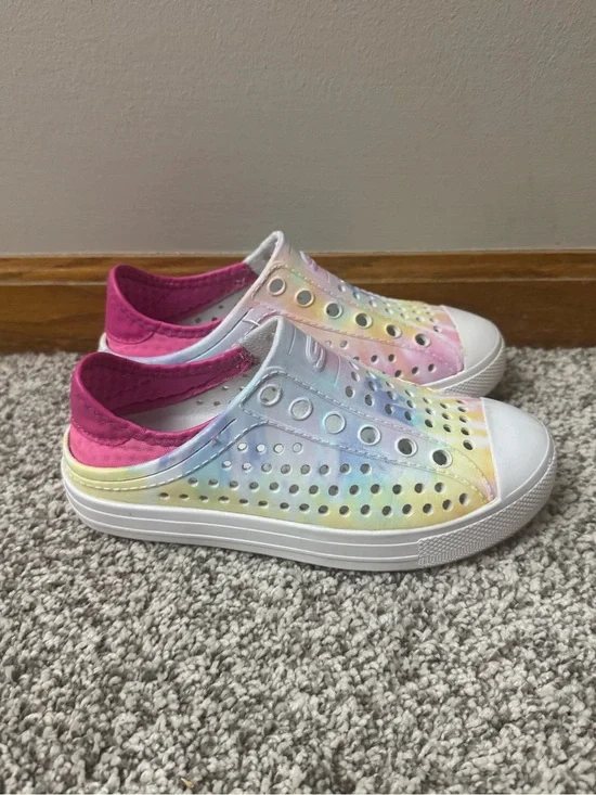 Girls Sketcher Slip-On Tie-Dye Perforated Water Sneakers Size 12