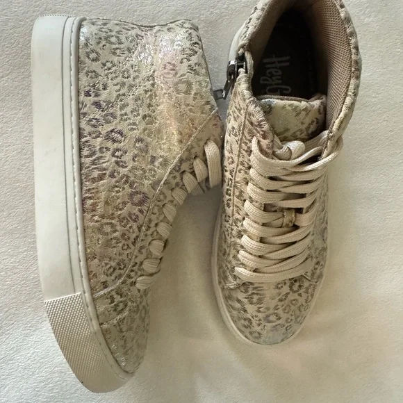 Hey Girl by‎ Corkys Iridescent Animal Print High Top Size 6