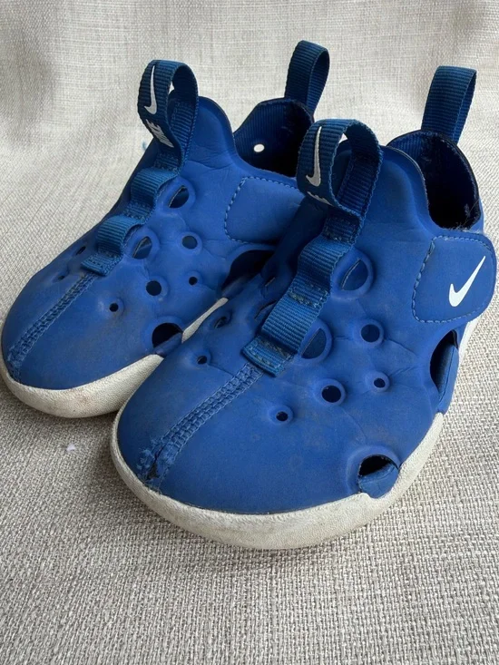 Nike Blue Water Shoes Kids size 6c