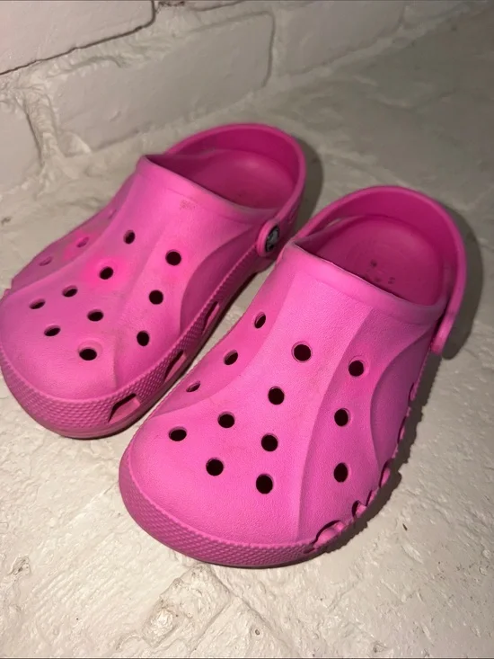 Big Kids crocs size J 3 used condition tons of life