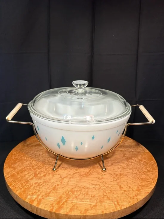 Vtg Pyrex Turquoise Diamonds Casserole Bowl Dainty Maid Set Lid Cradle