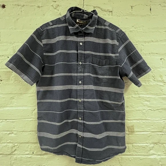 Banana Republic Seersucker Shirt Mens Large Blue Striped Short Sleeve Button Up