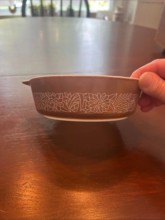 Pyrex Woodland Casserole - no lid excellent condition
