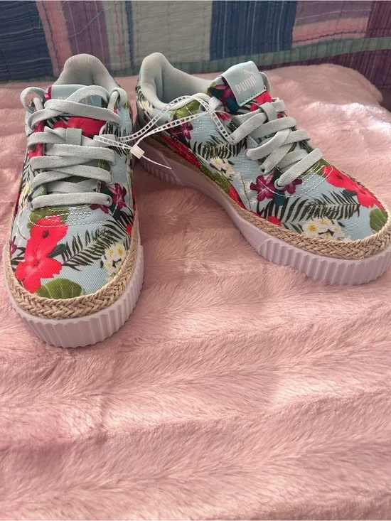 Puma Women’s Floral Platform Sneakers - Light Blue/Red/Green
