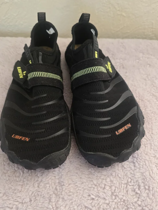 UBFEN Black Water Shoes Aqua Socks Sz 36 (US 4.5Y/6W) - EUC