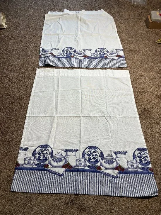 2 Vintage Better Homes Curtains Country Cottage Blue & White Tea & Berries