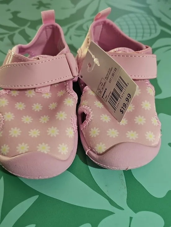 Jumping Beans Water Shoes Toddler Size 6  Pink