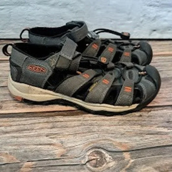 Keen Newport H2 Kids Sandals Grey Orange Water Shoes Size 2 1018426