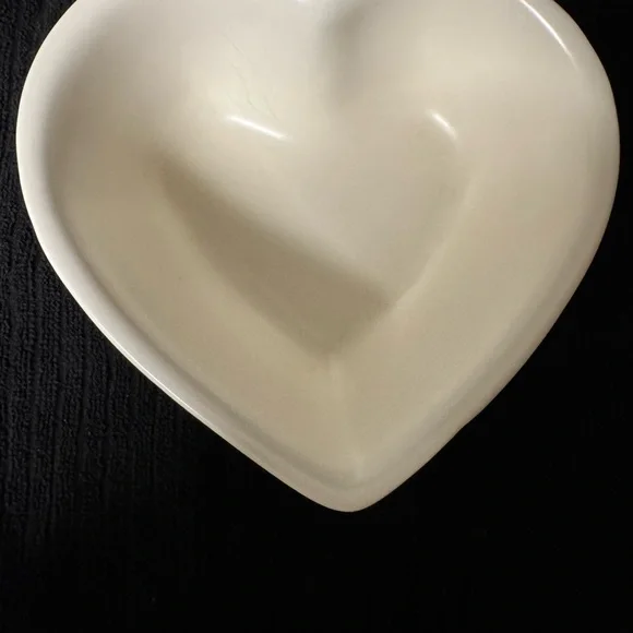 Pfaltzgraff 8” White Heart-Shaped‎ Dish