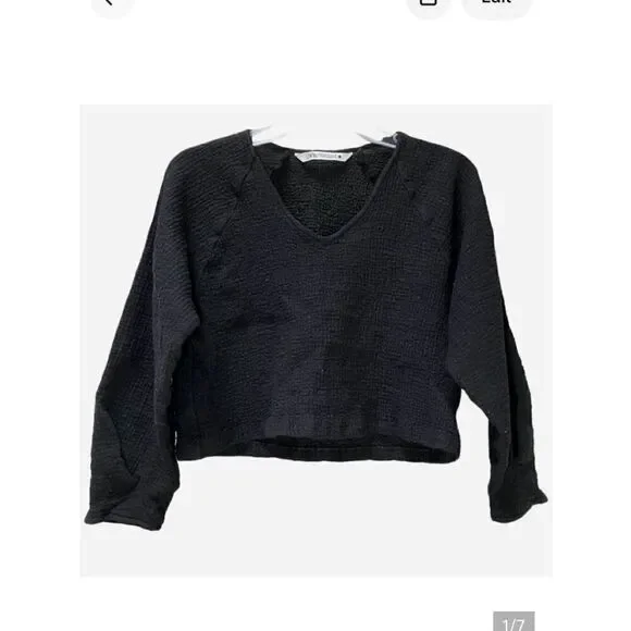 Zara Textured Crop Top with Raglan 3/4 Sleeves in Dark Black Women’s XS