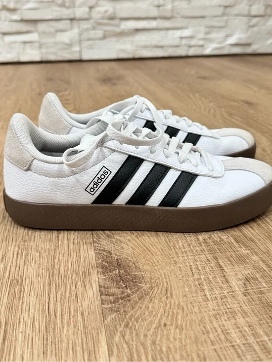 Adidas VL Court 3.0 Leather Sneakers White Black Gum Women’s Size 9 Like New