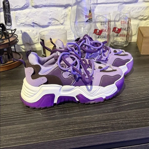 Women's Purple Sneakers