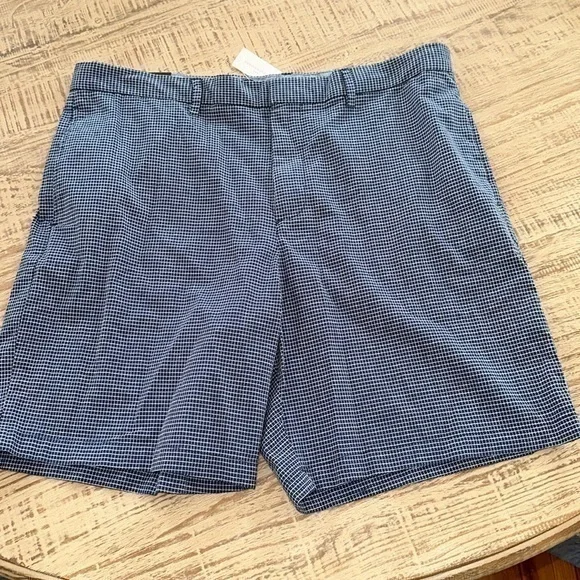 Men’s NWT Banana Republic  Aiden club shorts size 38 waist