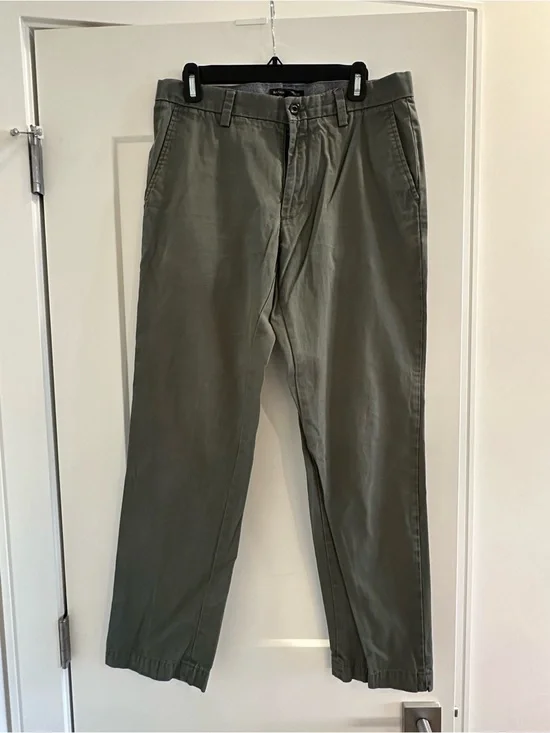 Banana Republic Men's Olive Green Casual Cotton Chino Pants