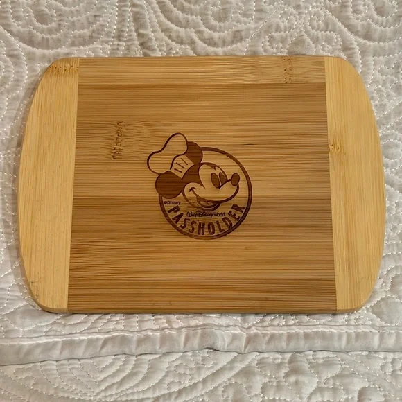Disney Cutting Board - 2018 Food and Wine‎ Festival - Passholder