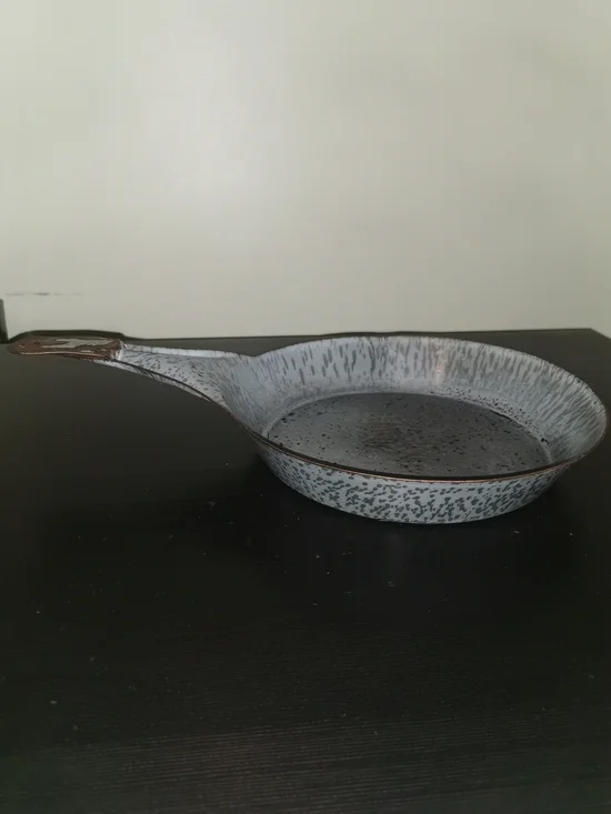 Antique Blue and White Graniteware Enamel 9.25