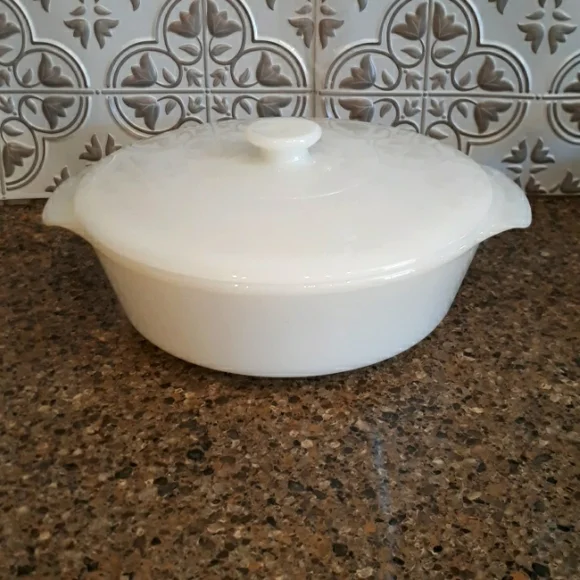 Fire King Anchor Hocking Milk Glass Casserole Dish With Lid