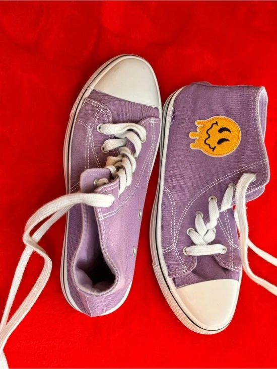 Charles Albert Lavender High-Top Sneakers with Yellow Smiley Patch