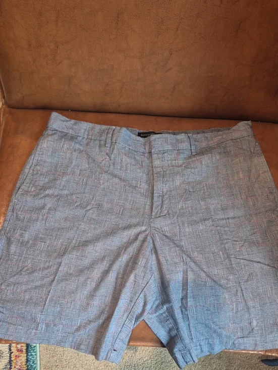 BANANA REPUBLIC Men's Light GRAY Plaid Stretch Shorts