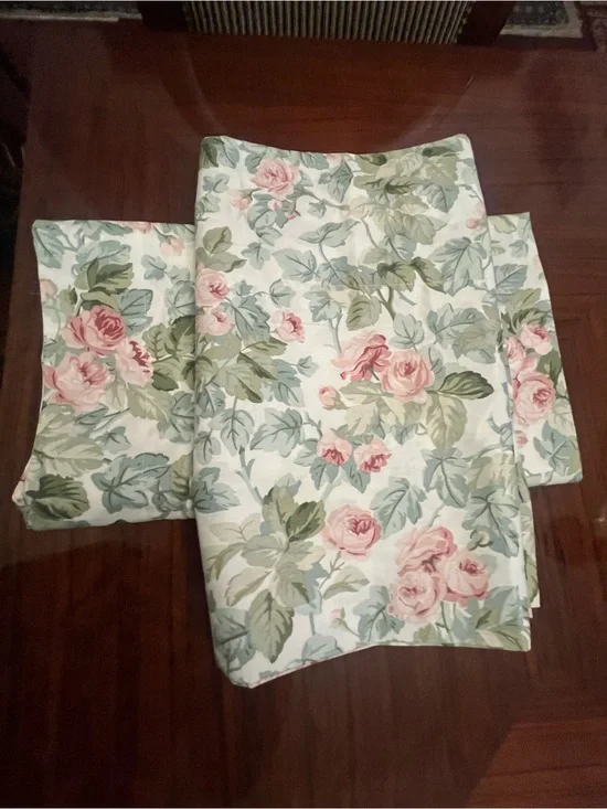 Floral Rose Print valances  Panel in Soft Pastels (2)